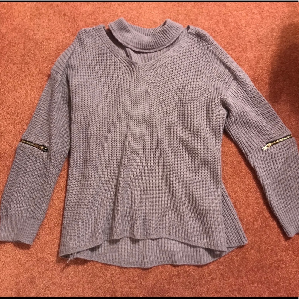 Super cozy knit sweater with zippers